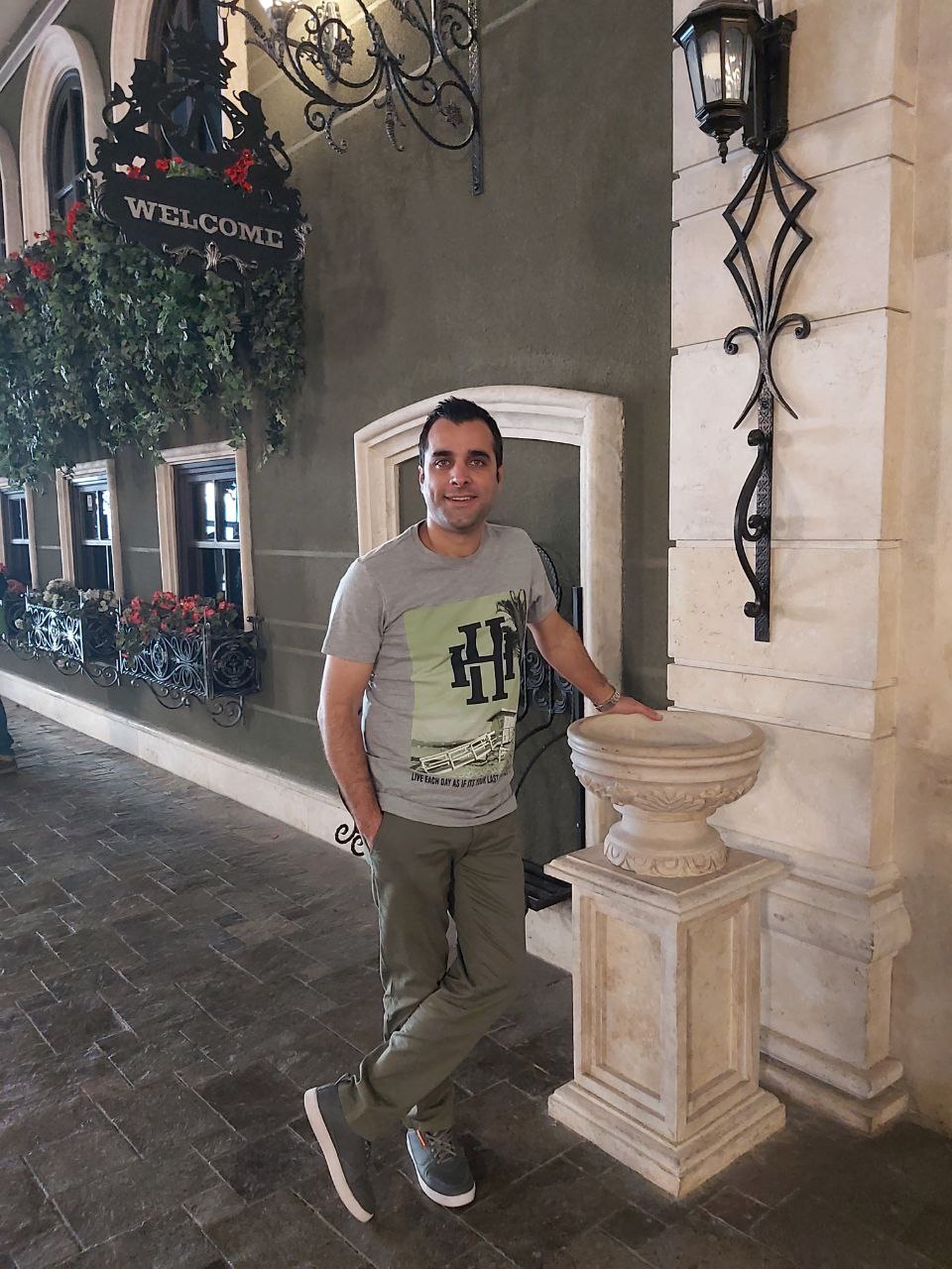 ناصر نیکبخت